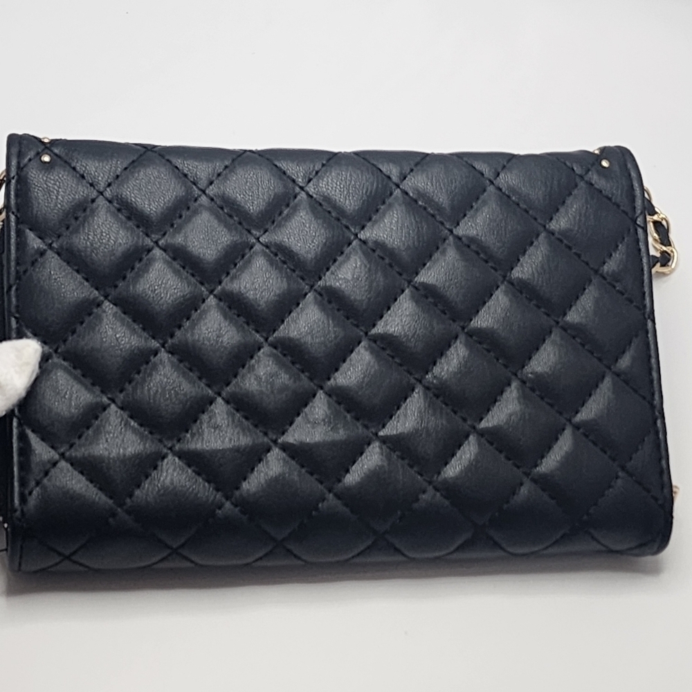 Badgley Mischka Quilted Crossbody Wallet - Picture 4 of 10